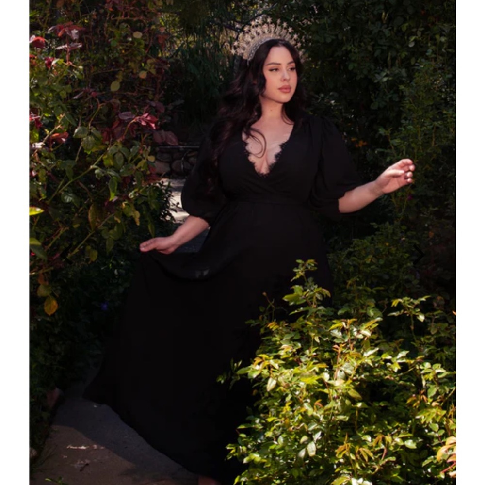 La Femme En Noir Odyssey Dress - Picture 2 of 6